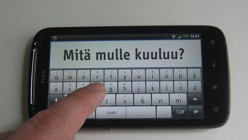 Kerro kerro puhelin, mitä mulle kuuluu? Kuvassa HTC Sensation -älypuhelin.