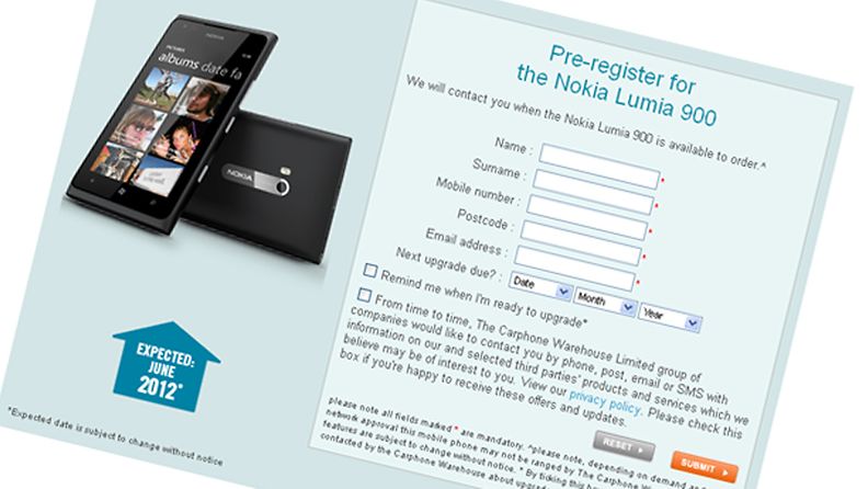 Lumia 900 puhelimen myynti-ilmoitus Carphone Warehousen sivuilla.