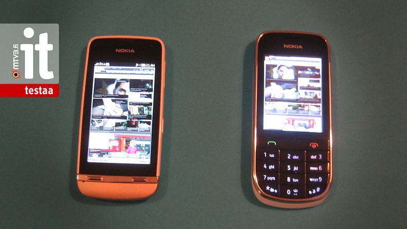 Nokia Asha 311 (vasemmalla) ja Asha 203