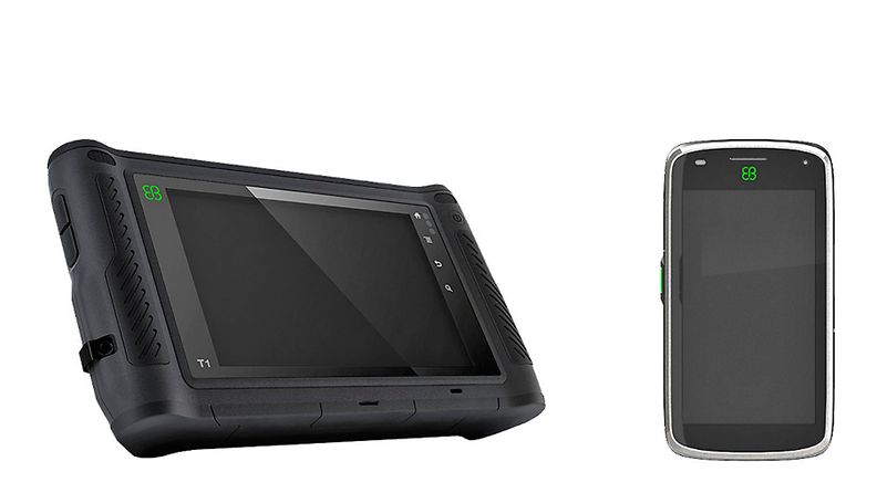 Elektrobit T1-tabletti ja H3-älypuhelin.