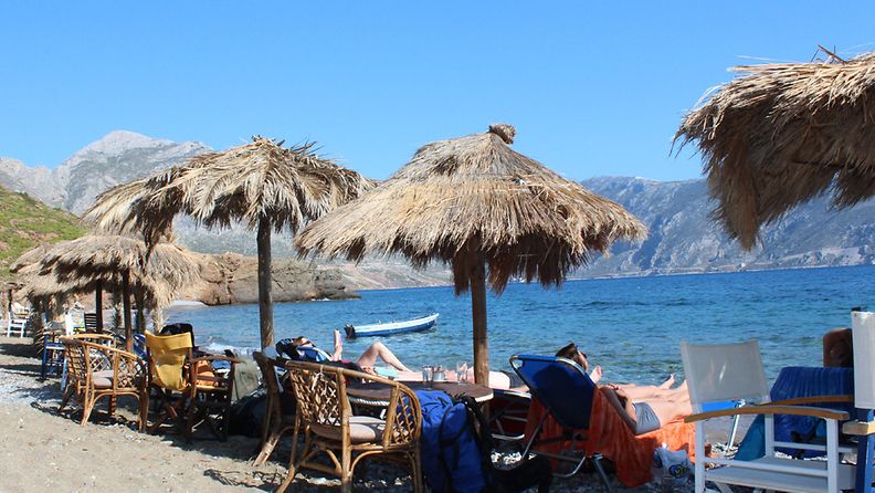Kreikan saaret vetävät matkailukohteina suomalaisia turisteja entiseen malliin. Kuva Kalymnoksen saarelta.