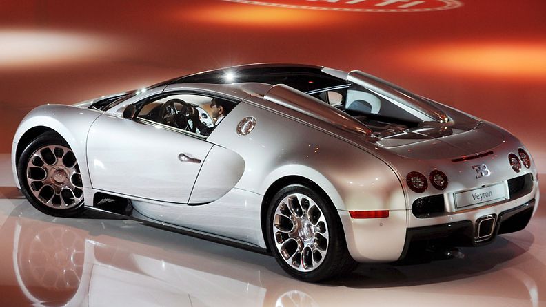 Bugatti Veyron on maailman kallein ja nopein sarjavalmisteinen auto.