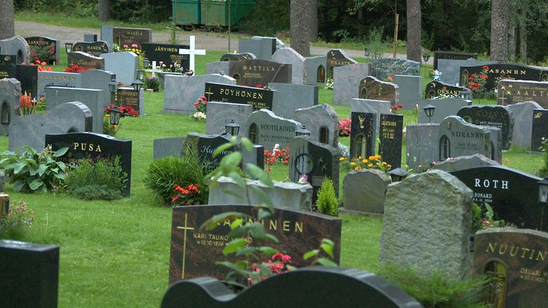 Kuvassa Järvenpään hautausmaa. (Lehtikuva)
