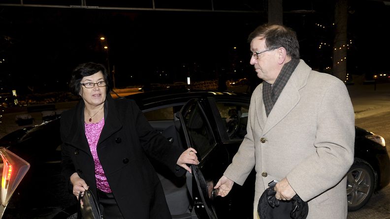 Väyrynen presidentinvaalit Vuokko ja Paavo Väyrynen saapuivat hotelli Scandic Continentaliin vaalivalvojaisiin alkuillasta Helsingissä, 22. 