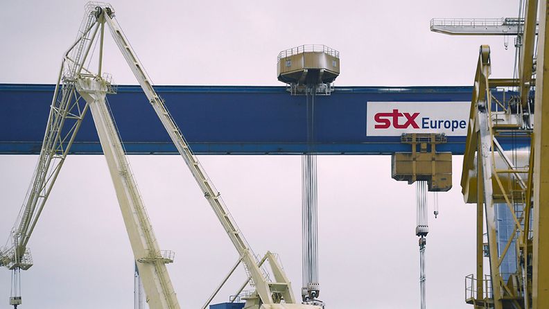 STX Finlandin Turun telakka 10. tammikuuta 2013.