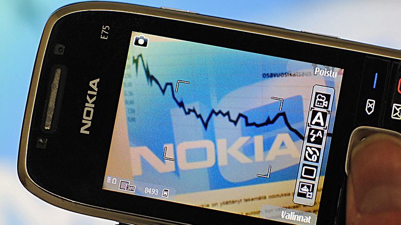 Nokian kännykkä E75 torstaina 21. huhtikuuta 2011.