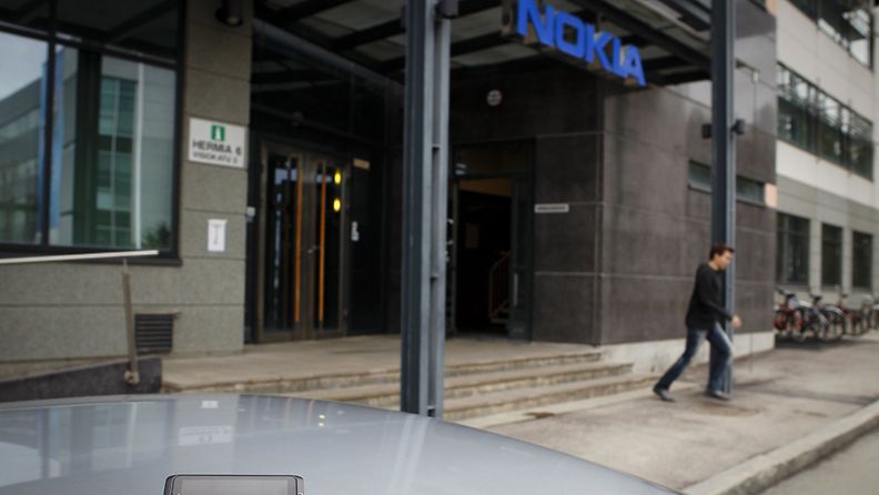 Nokia vähentää SUomesta 1 400 työntekijää.