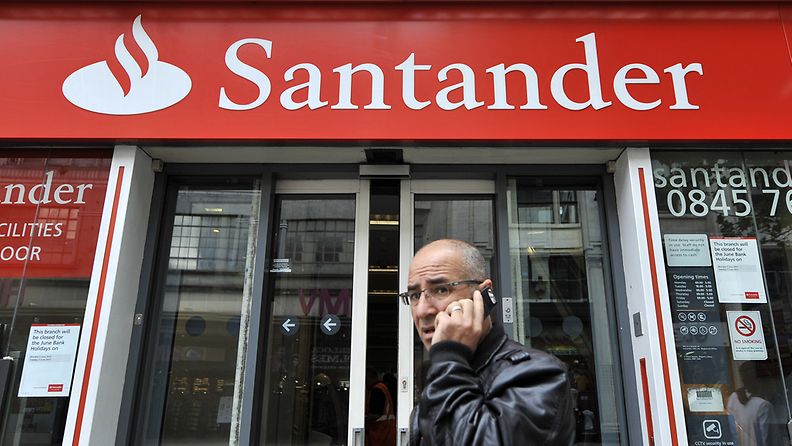 Santander-pankin konttori Lontoon Oxford Streetillä.