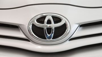 Toyotan logo (uusi auto autokaupassa)