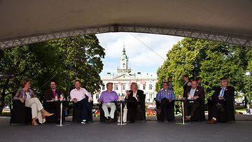 Hallitus vastaan oppositio, SuomiAreena 2011, kuvaaja: Ville Malja