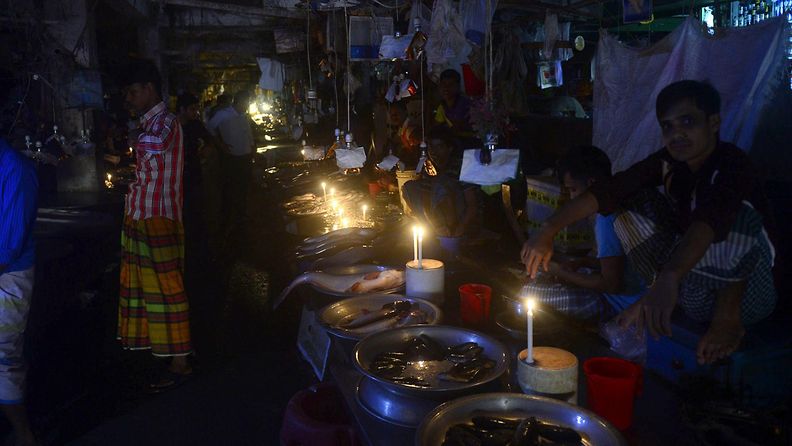 Bangladesh sähkökatko pimeys