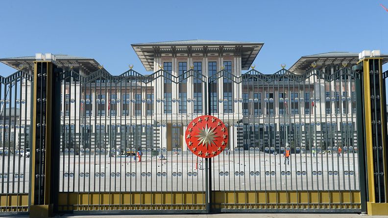 Turkki presidentinpalatsi valkoinen palatsi (2)