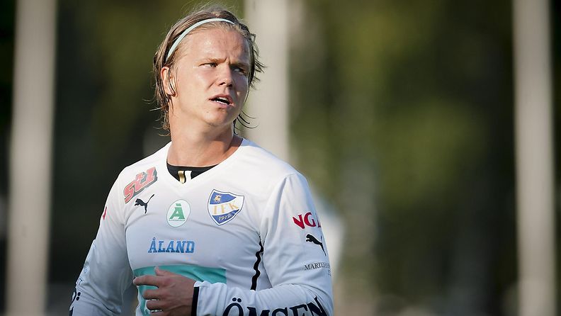 Petteri Forsell IFK Mariehamnin paidassa.
