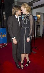 Nicole Kidman ja Keith Urban Paddington-elokuvan ensi-illassa Lontoossa 23.11.2014. (4)
