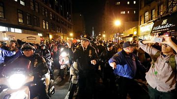 Ferguson-mellakat laajenivat New Yorkiin, 25.11.2014
