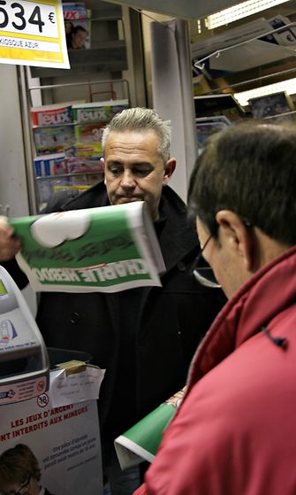 kioski3 Charlie Hebdo uusi lehti