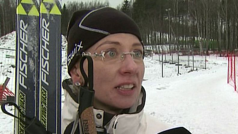 Hanna Hiilamo, hiihtäjä Paloheinän ladulla tammikuussa 2015. 