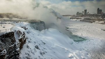 Jäätynyt Niagaran putous 19.2.2015.