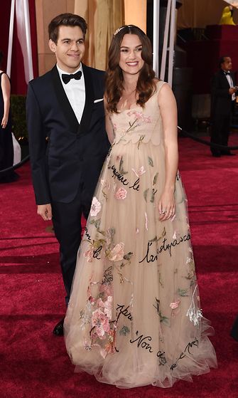 Keira Knightley ja James Righton Oscar-gaalassa 2015. (3)