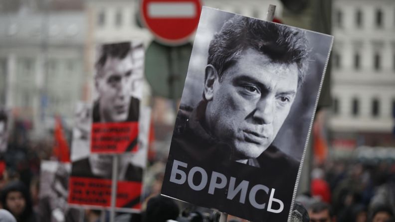 Surmatun oppositiojohtaja Boris Nemtsovin muistotilaisuus 