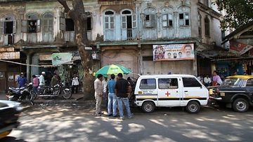Sai kansalaisjarjeston liikkuva klinikka on tuttu naky kamathipuran kaduilla