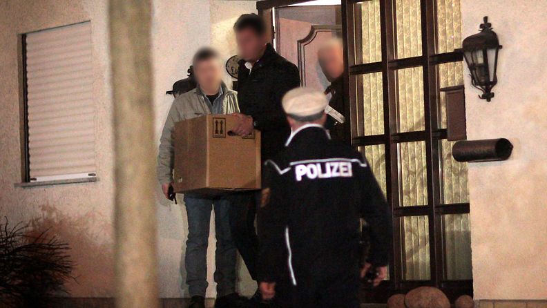 Germanwings poliisit tutkinta kotietsintä perämies
