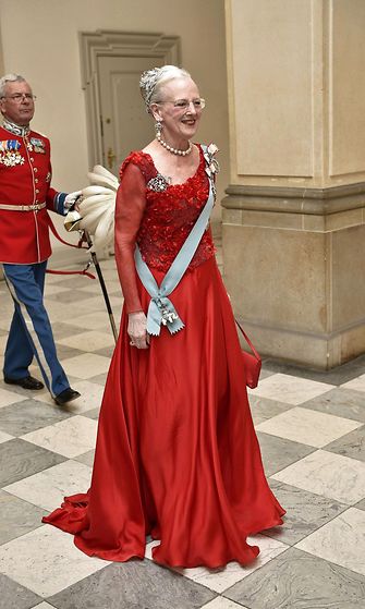 Tanskan kuningatar Margareeta saapuu 75-vuotisjuhlaansa 16.4.2015.