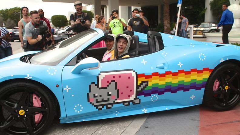 Deadmau5in Nyan Cat -auto