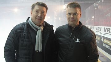 Jari Kurri ja Raimo Helminen Robinin videon kuvauksissa huhtikuussa 2015.