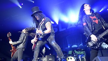 Slash konsertoi Helsingin jäähallissa torstaina 28. toukokuuta. (3)