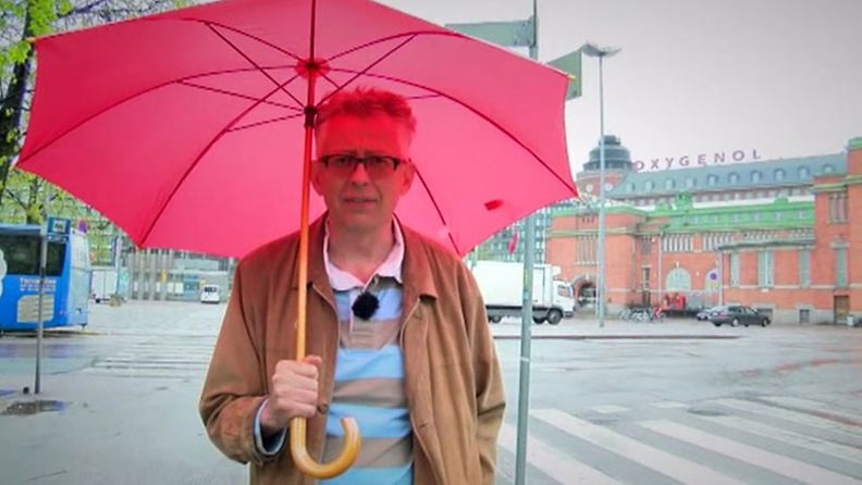 MTV Uutisten meteorologi Pekka Pouta sääkoulun kuvauksissa toukokuussa 2015.