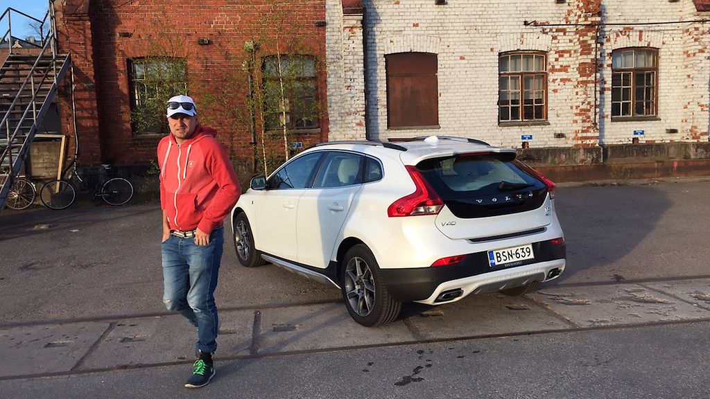 Koeajo: Volvo V40 Cross Country – ei räyhähenki, mutta muhkeampi ja tehokas  perusperheauto 