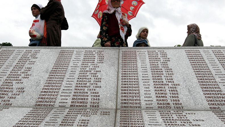 Srebrenica, kansanmurha, Bosnia, Serbia