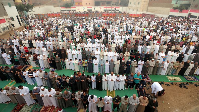 id al-fitr -juhla rukoilijat muslimi islam