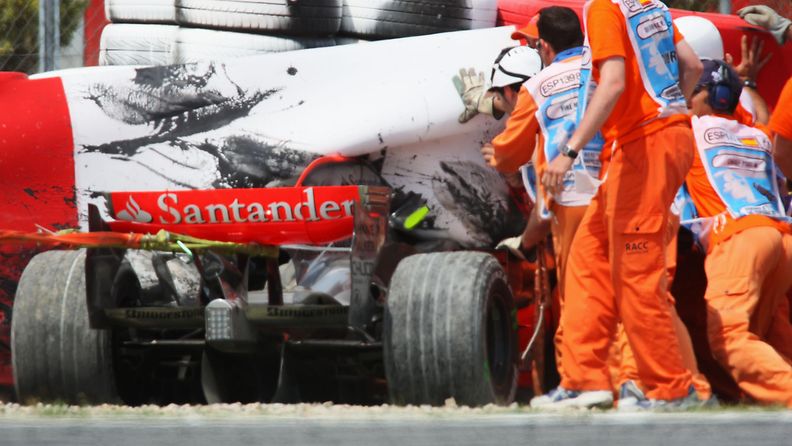 Heikki Kovalainen, 2008, Espanja, kolari, onnettomuus