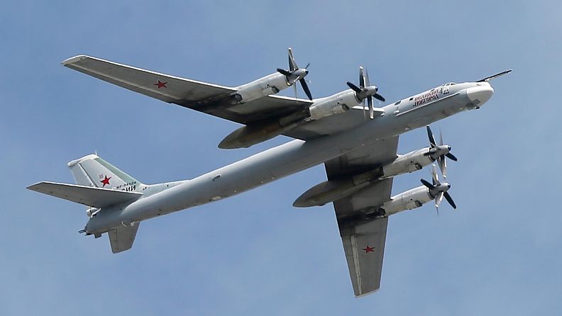 Tu-95 pommikone kuvattuna voiton päivän paraatissa Moskovassa.