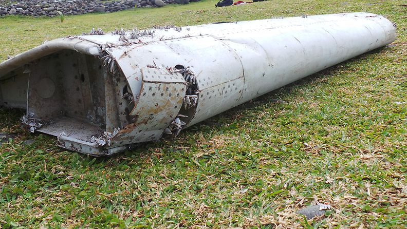 Kadonneen MH370-malesialaiskoneen siipi löytyi Reunionin saarelta Intian valtamereltä. 