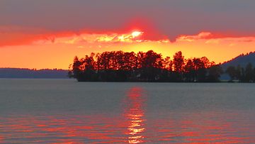 Auringonlasku 6. elokuuta 2015. Lukijan kuva: Kalevi Elmala, Lahti