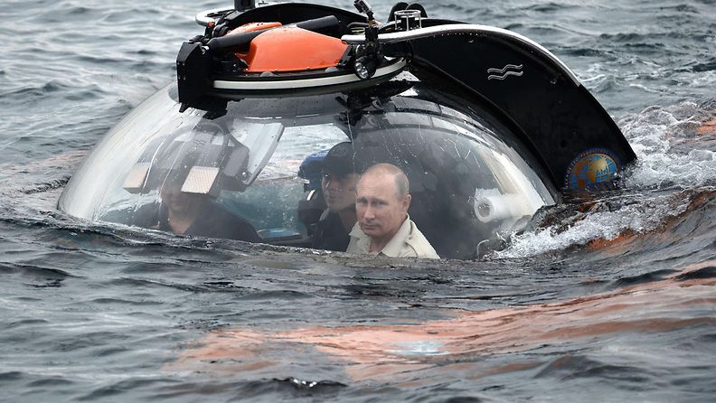 Putin sukellusveneessä