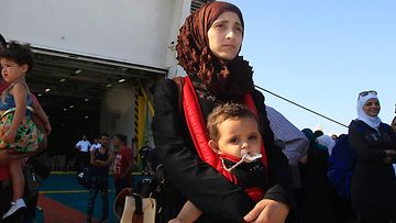 pakolaiset siirtolaiset välimeri pakolaiskriisi truvapaikanhakija kreikka laiva