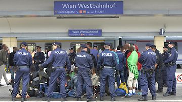 itävalta, pakolainen, wien, rautatieasema, siirtolainen