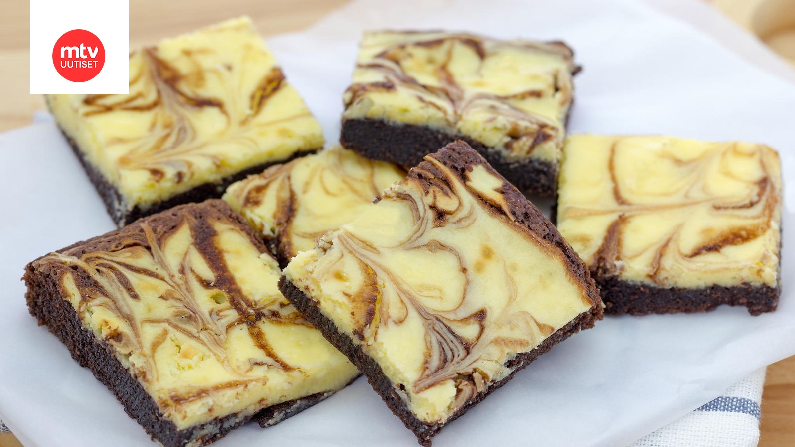 Brownie ja juustokakku yhdistyvät täydellisellä tavalla – testaa nämä  jälkiruokaherkut! - Leivontanurkka 