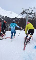 Suomen alppimaajoukkue treenaa ”maailmanlopun” maisemissa 