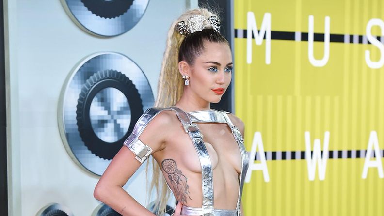 Miley Cyrus MTV Awards 31.8.2015