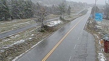 Enontekiöllä satoi räntää ja lunta 2. lokakuuta 2015. Kuva: Liikennevirasto, tie 21, Palojoensuu