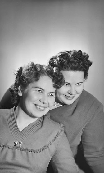 Eija Marjala ja Margit Ekman 1950-luvulla.