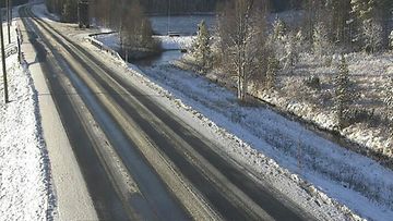 Lunta Kuusamossa tien 20 varrella 27. lokakuuta 2015. Kuva: Liikennevirasto