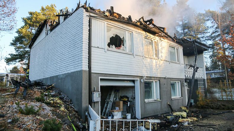 Tulipalo Kotka Jaanankatu talo palanut