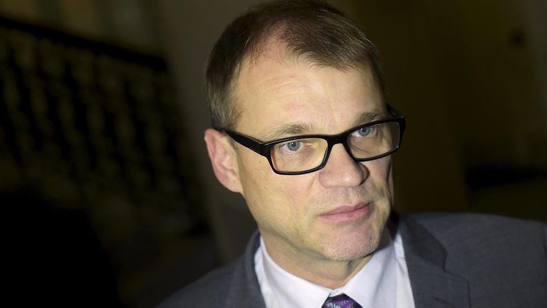 Juha Sipilä kommentoi Helsingin Sanomien kyselyä Ylen ääministerin haastattelutunnilla.