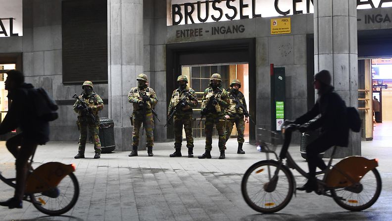 Bryssel useat poliisioperaatiot